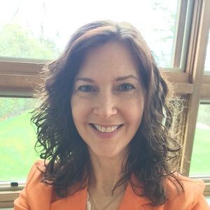 Meet your Posher, Suzanne